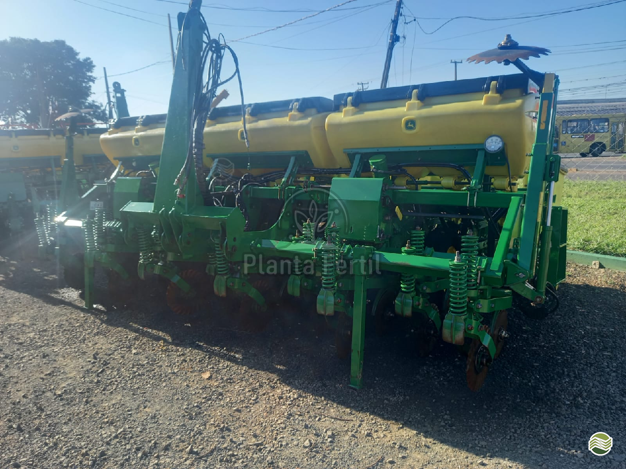 PLANTADEIRA JOHN DEERE PLANTADEIRAS 1111 Planta Fértil LONDRINA PARANÁ PR